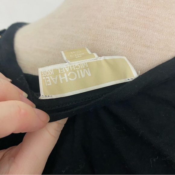 Michael Kors braided shoulder quarter sleeve back top size medium - Picture 4 of 4